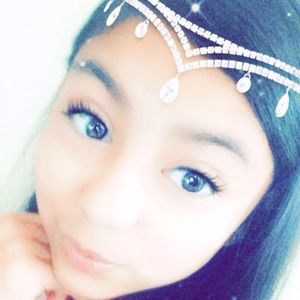 Meet your Posher, Jade